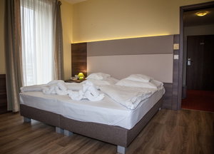 Hotel Jade cazare Veszprem