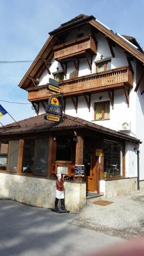 Hotel Trattoria Al Gallo cazare Bran