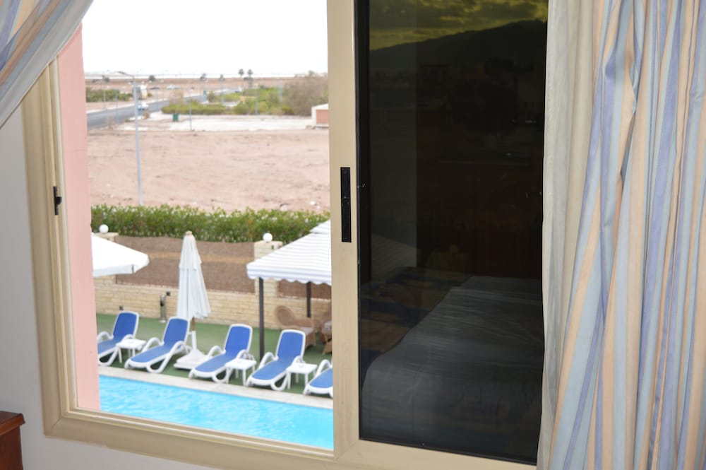 4 S Hotel