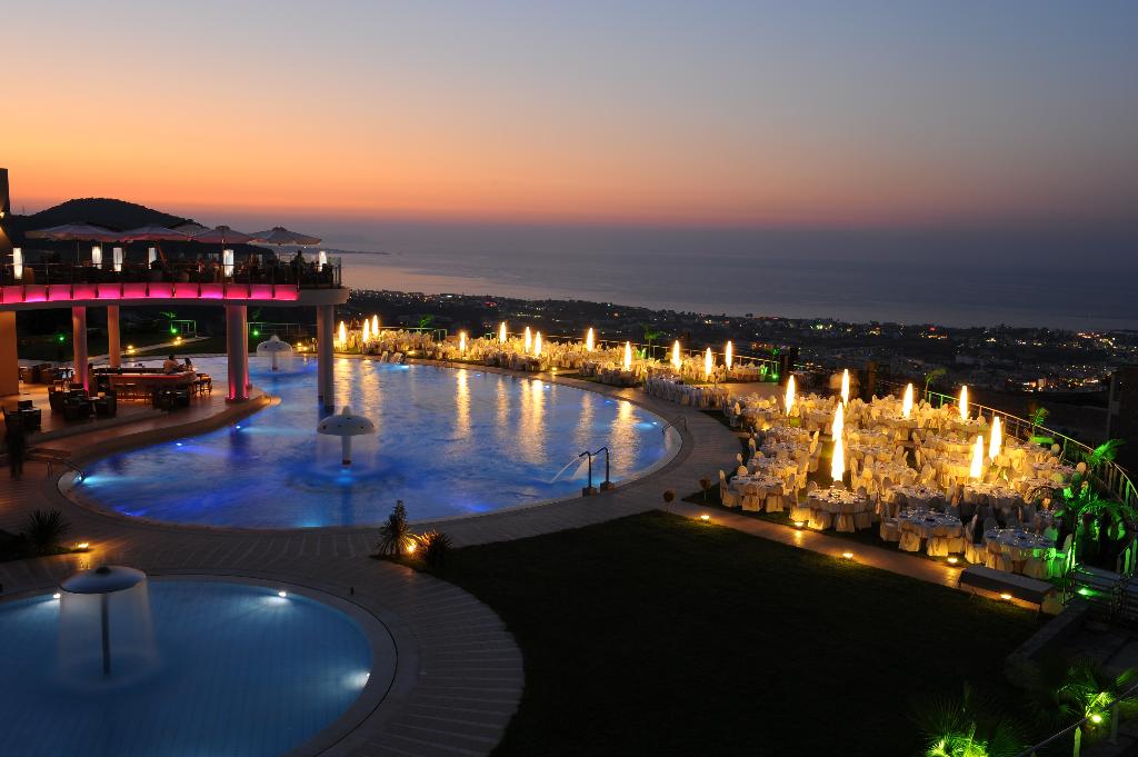Royal Heights Resort Villas & Spa