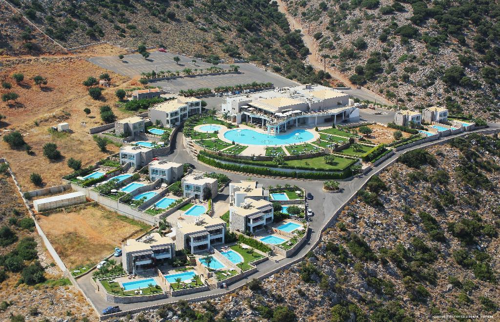 dal travel Royal Heights Resort Villas & Spa