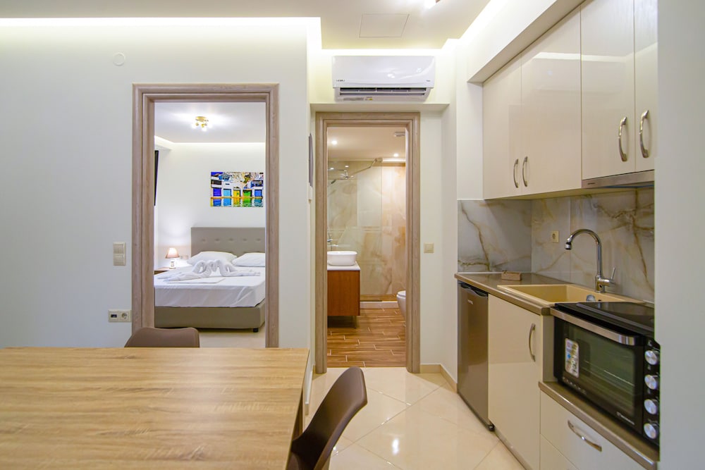 dal travel Amara Suites And Studios