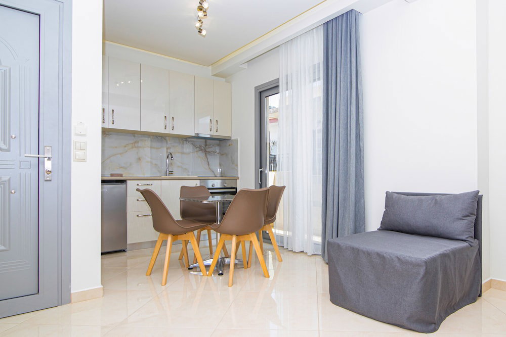 dal travel Amara Suites And Studios