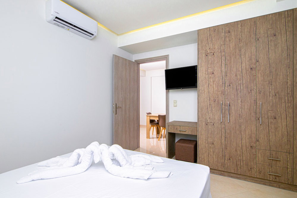 dal travel Amara Suites And Studios