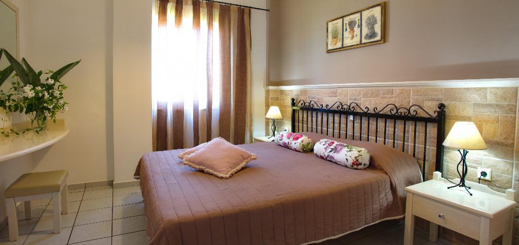 dal travel Maria Rousse Studios
