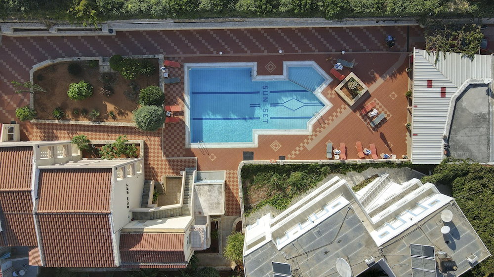 dal travel Sunset Studios & Apartments By Estia