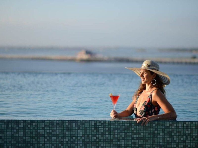The Crystal Luxury Bay Resort