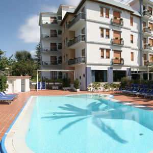 Hotel Hotel Caravel cazare Sant'Agnello