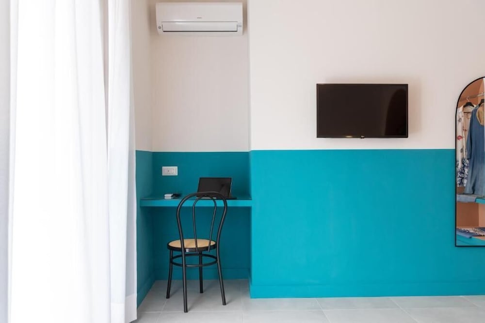 Hotel Sorrento Colors & Suites