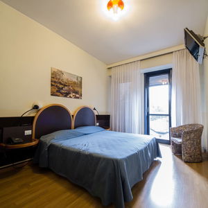 Hotel B&B Hotel Como Baradello cazare Como