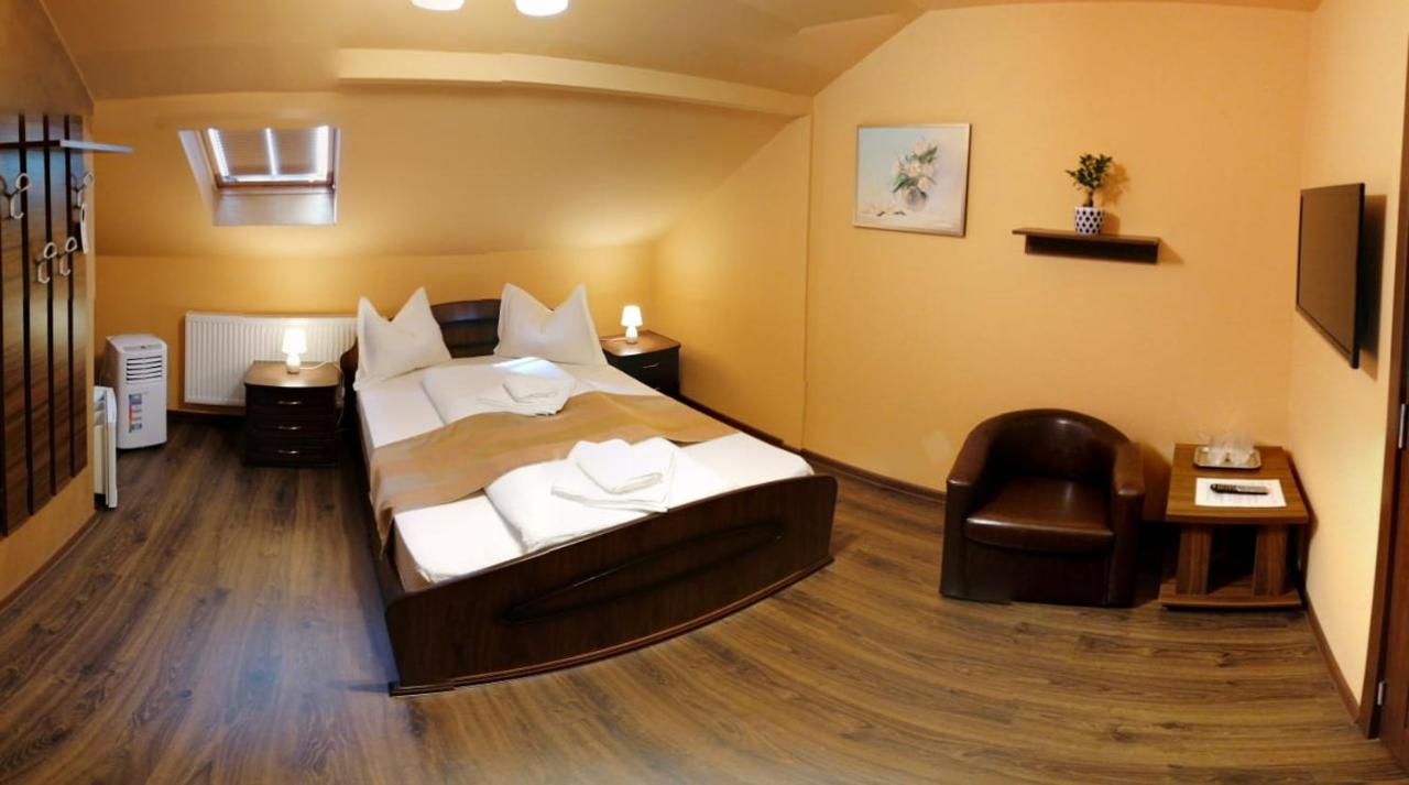 Hotel Pensiunea Muresul