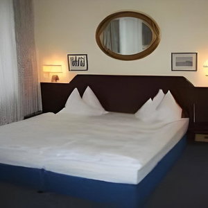 Hotel Hotel Und Restaurant Edel Weiss Bremen cazare Bremen