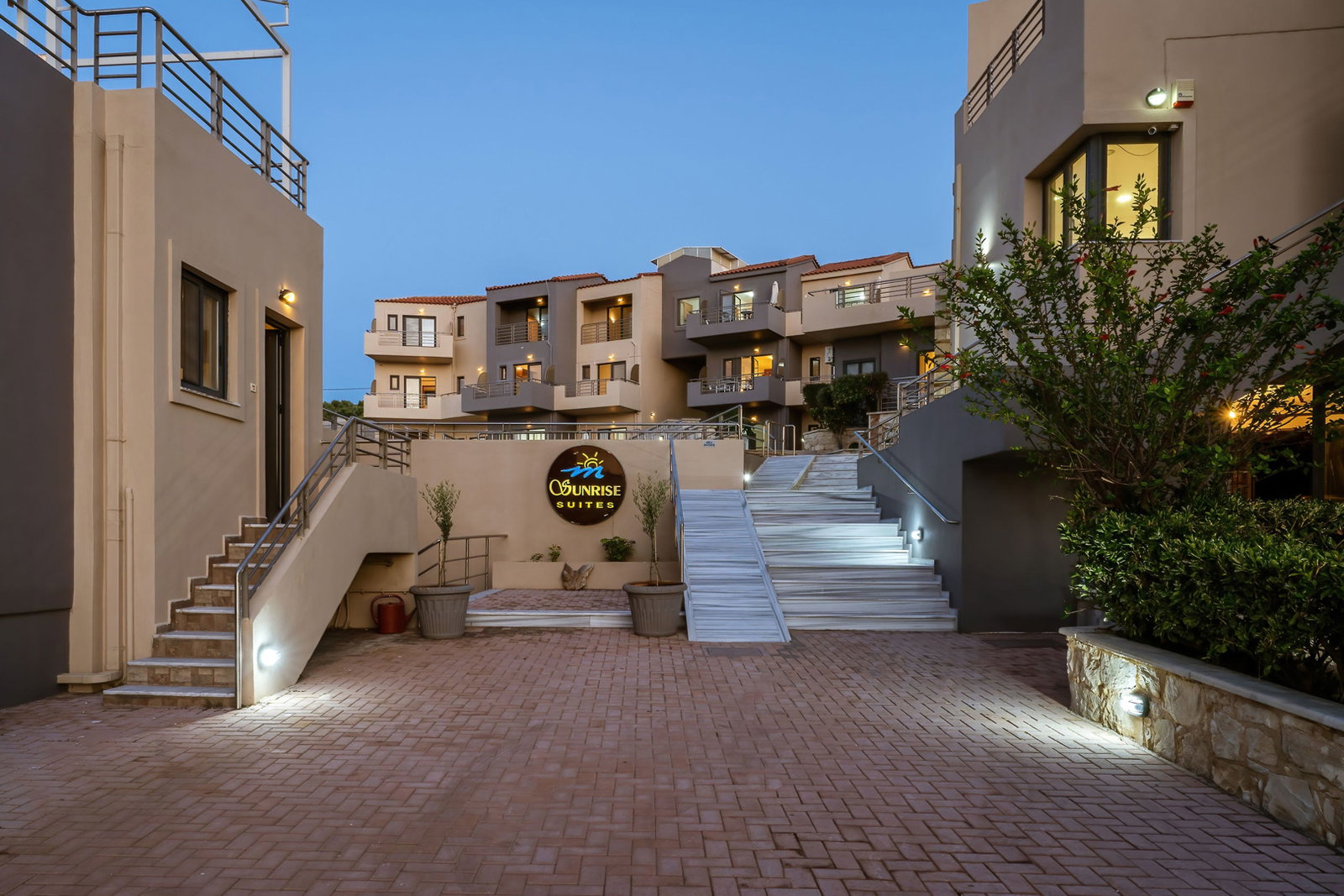 dal travel Sunrise Suites
