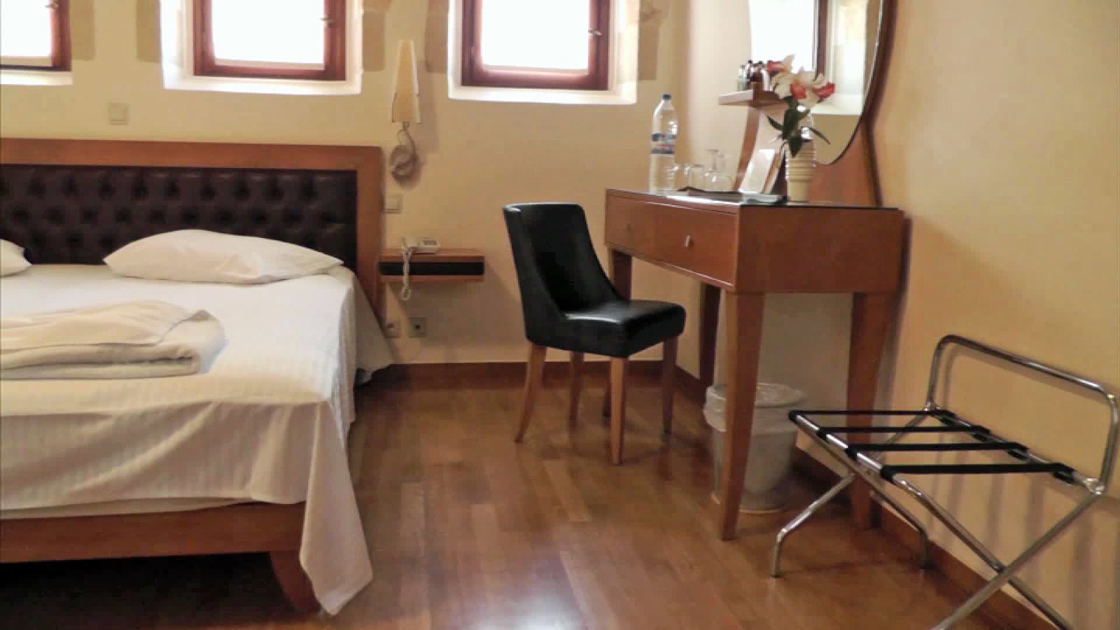 dal travel Ionas Boutique Hotel