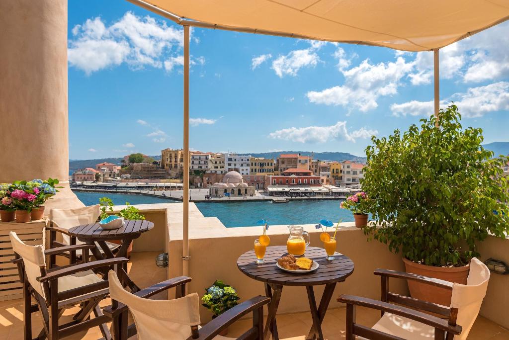 Amphora Hotel