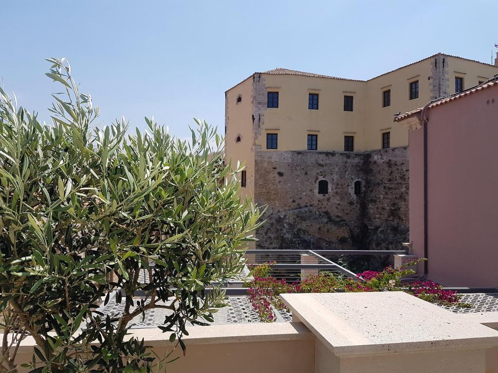 dal travel Ambassadors Residence Boutique