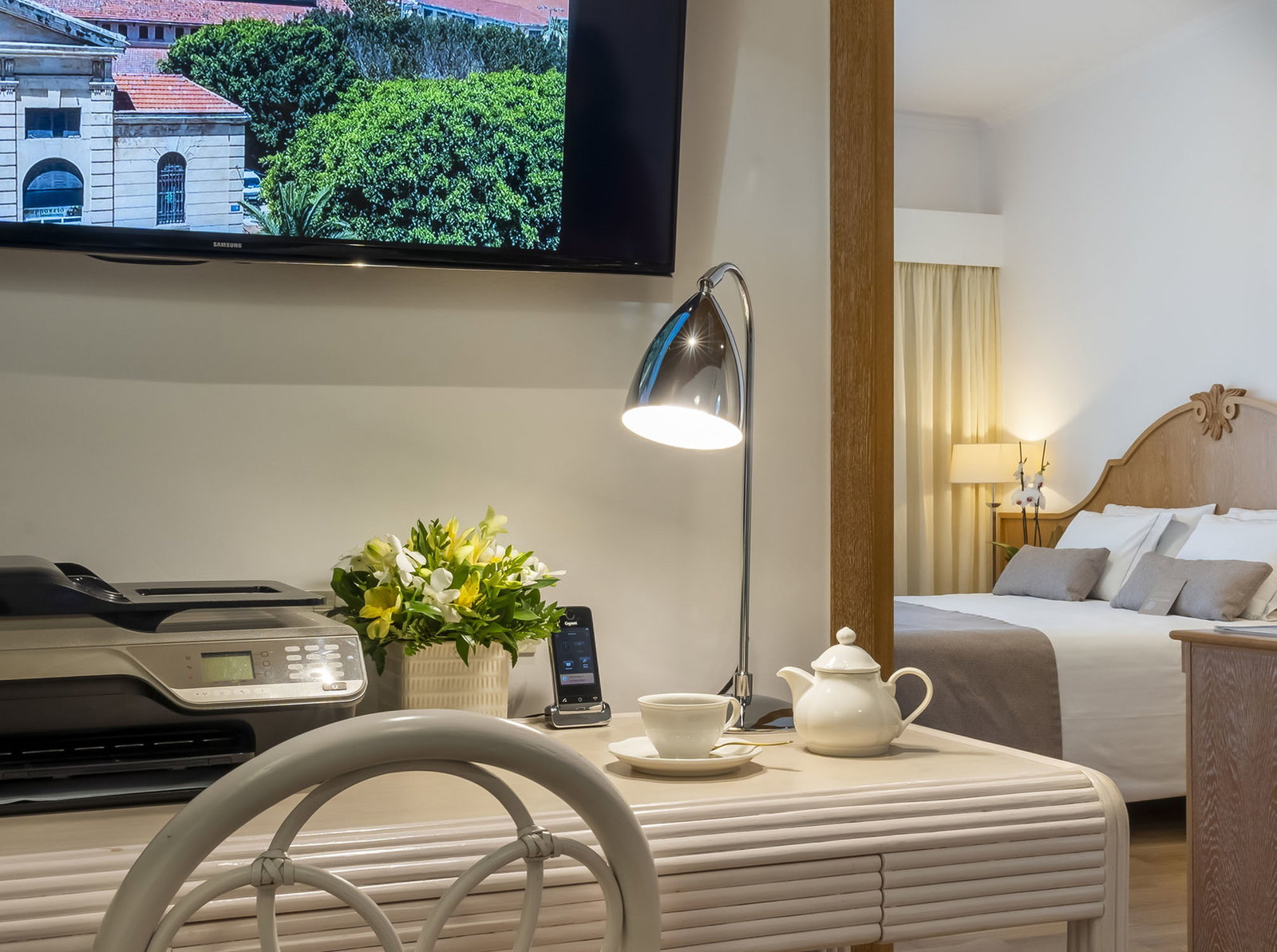 dal travel Kydon, The Heart City Hotel