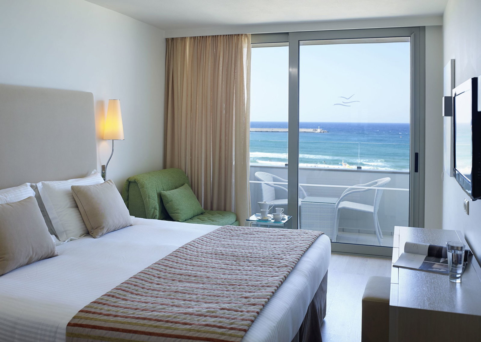 dal travel Kriti Beach Hotel
