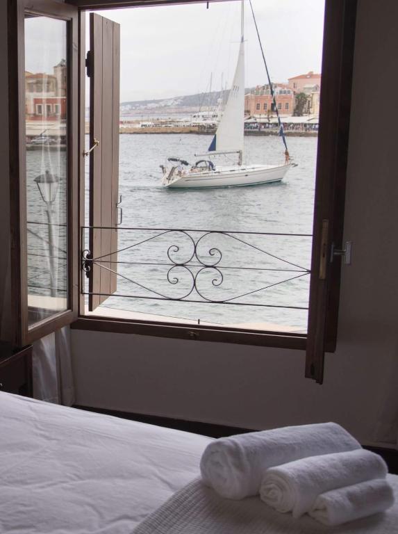 Captain Vasilis Traditional Hotel