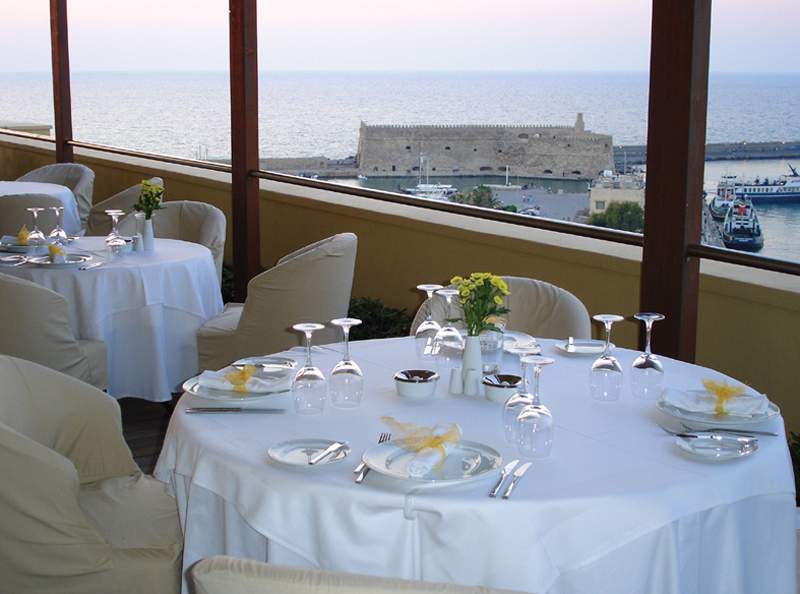 dal travel Gdm Megaron Luxury Hotel