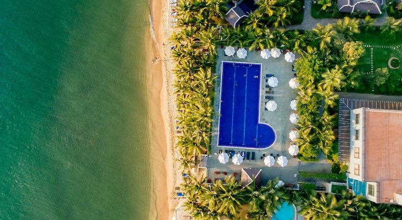 Hotel Amarin Resort & Spa