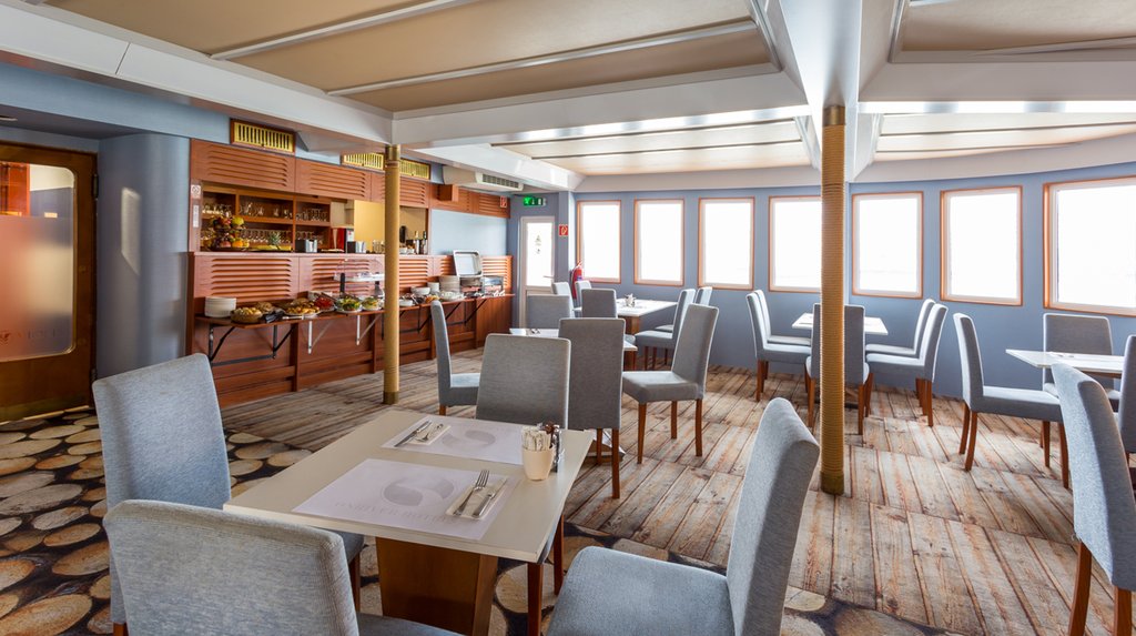 Grand Jules - Boat Hotel