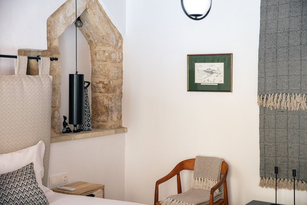 dal travel Gateway Suites