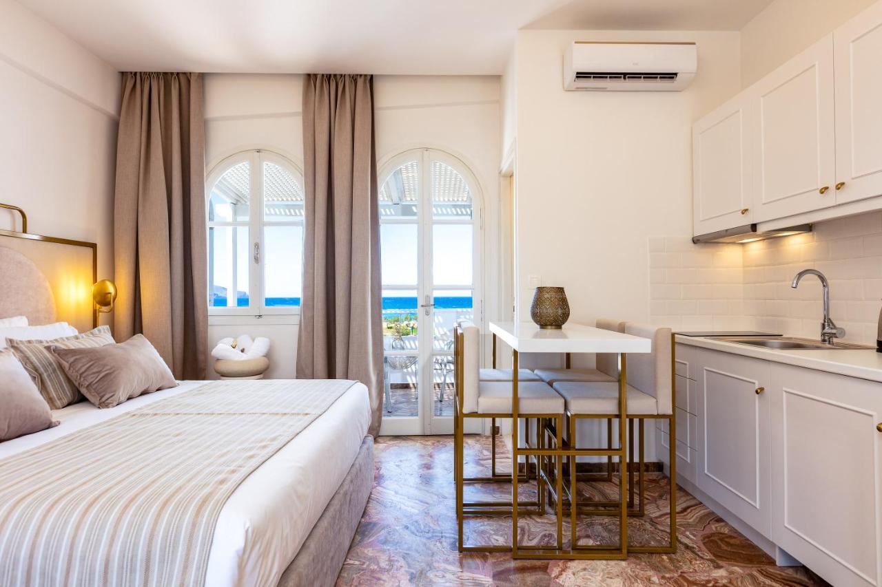dal travel Pinelopi Beach Suites