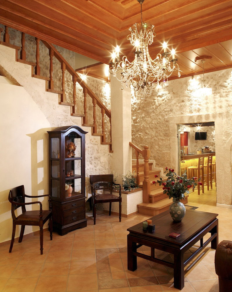 dal travel Leo Hotel