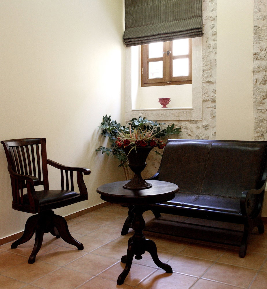 dal travel Leo Hotel