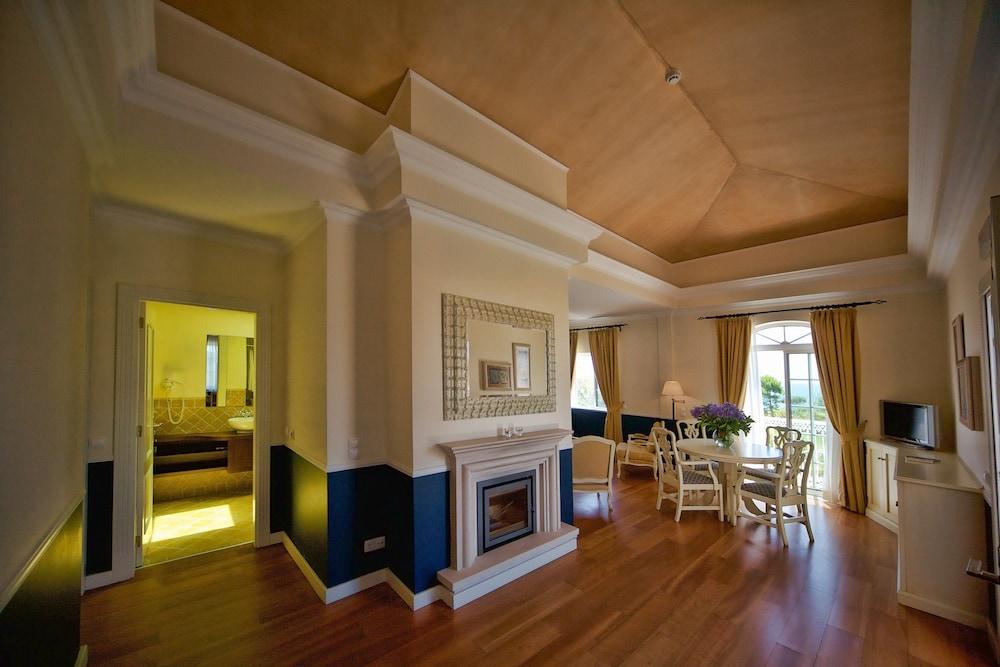Suites Alba Resort & Spa
