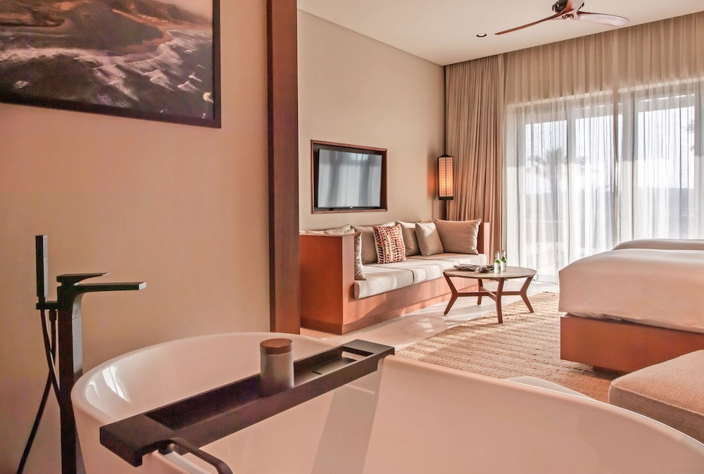 Alila Hinu Bay(81Km From Salalah)