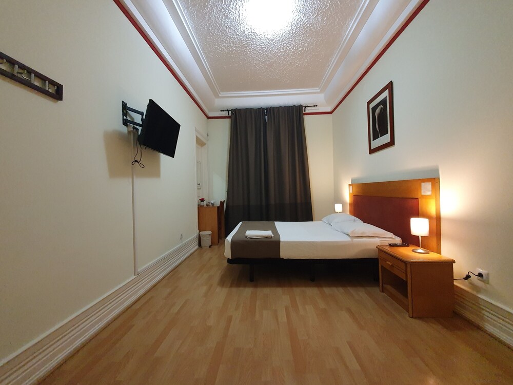 Hotel Midis Alojamento Local