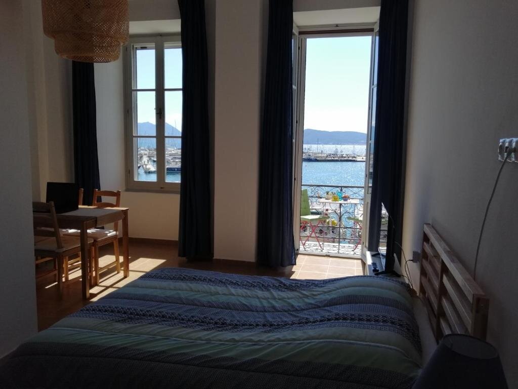 Hotel Aegina Port Apt 3