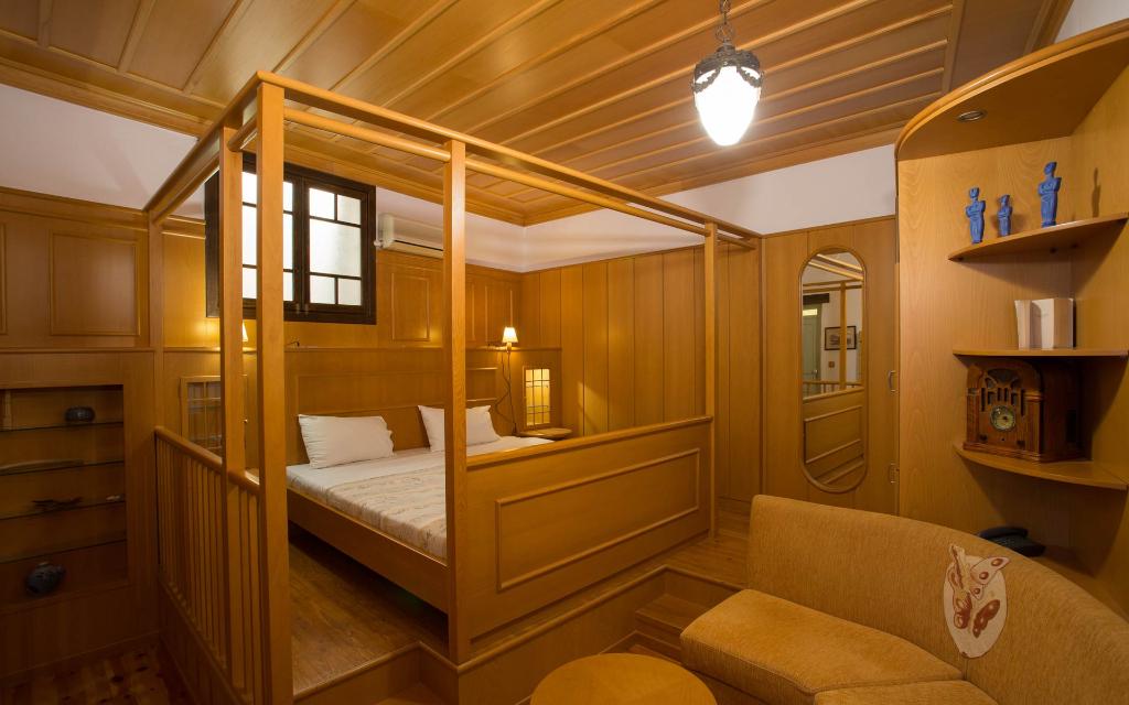 dal travel Nostos