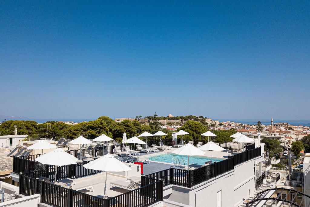 dal travel Joan Palace