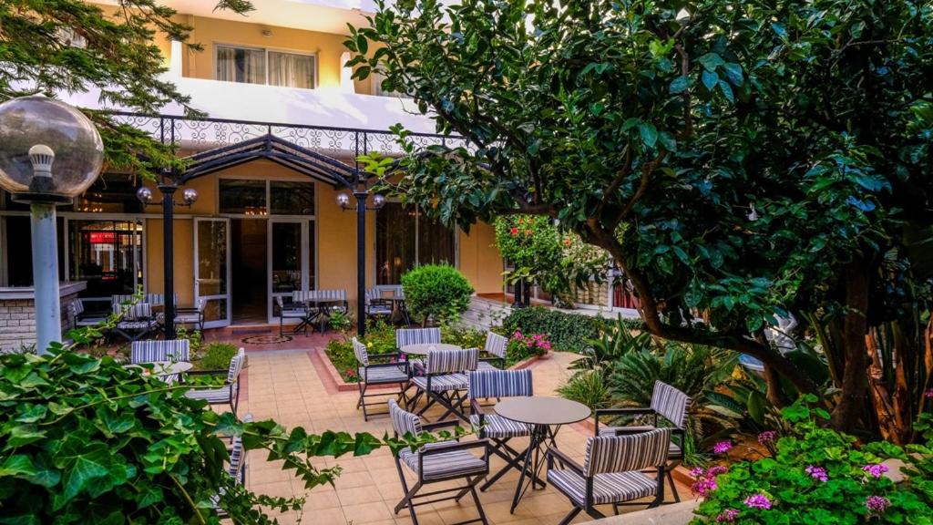 Hotel Achillion Palace