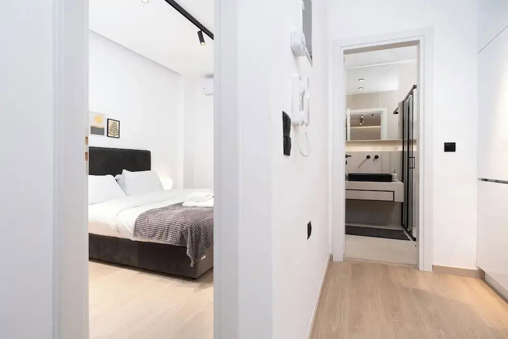 Hotel Stylish Apartment With Patio In Glyfada, Glyfada