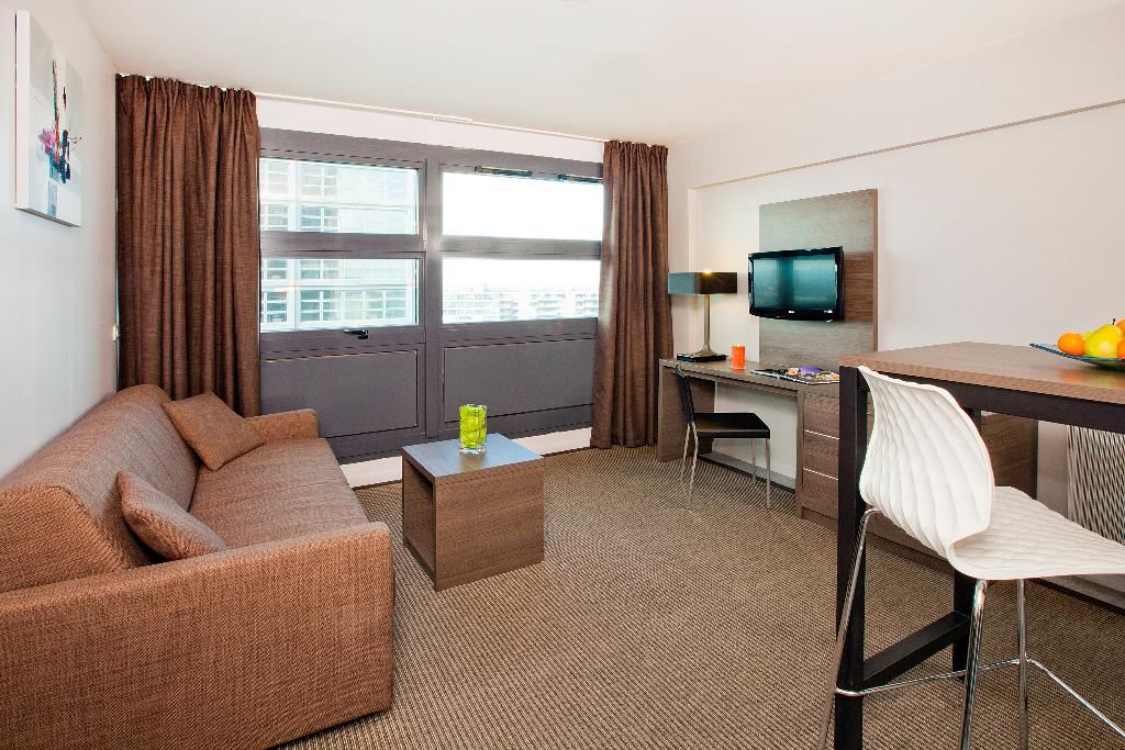 Hotel Séjours & Affaires Lille Europe