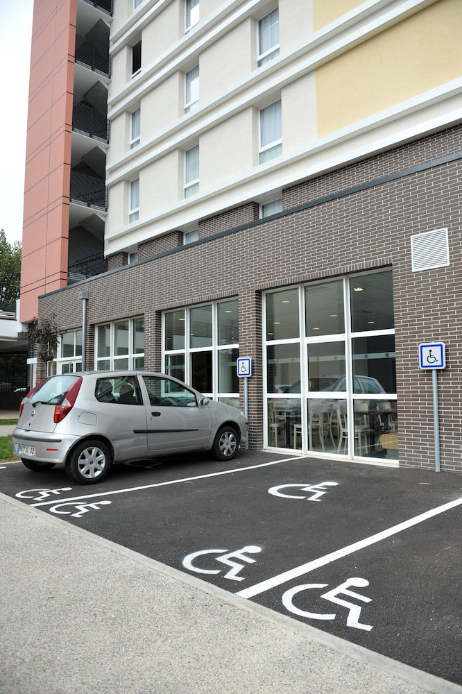 Hotel B&B Hotel Grenoble Centre Alpexpo