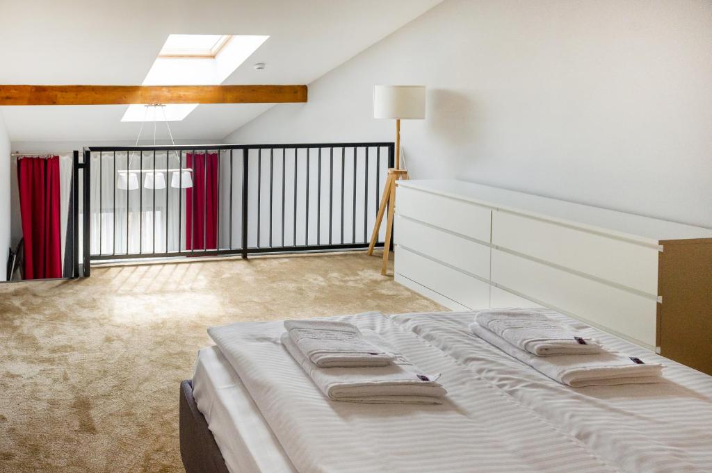 H11 Downtown Apartments 3*