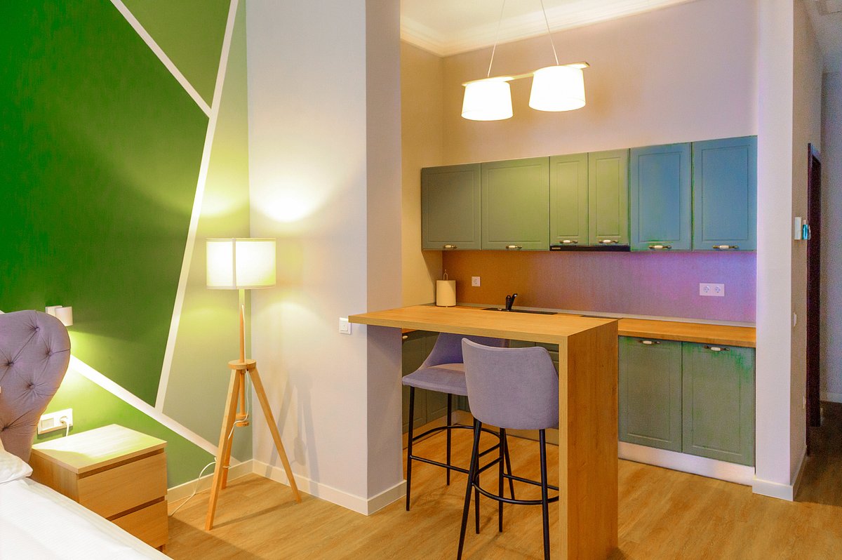 H11 Downtown Apartments 3*