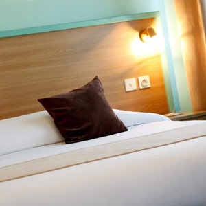 Hotel Rex Hotel cazare Lorient
