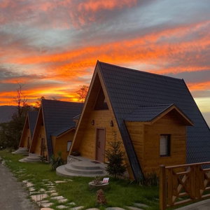 Hotel Pamira Bungalow cazare Surmene