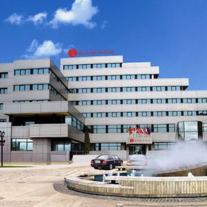 Hotel Hotel Ramada By Wyndham Iasi City Centre cazare Iasi