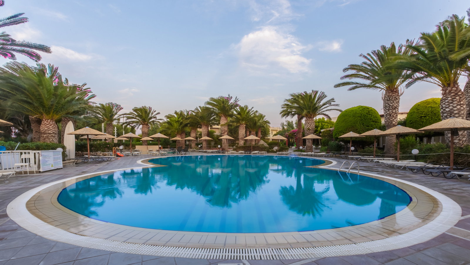 Akti Beach Club