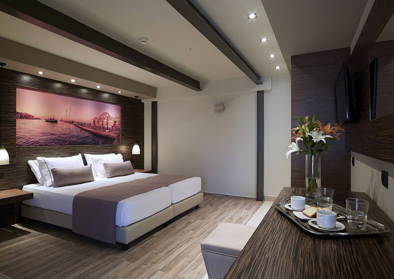 Elotis Suites