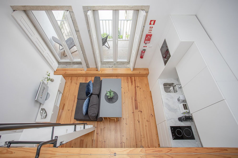 Liiiving - Heart Of Porto Mezzanine