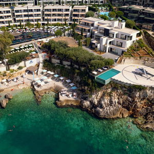 Hotel Maritim Marina Bay Resort & Casino cazare Vlore