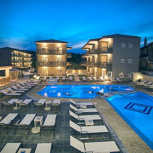 Sejur Royal Hotel And Suites vacanta Polichrono